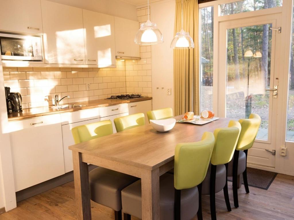 Landal Miggelenberg Hotel Hoenderloo Bagian luar foto