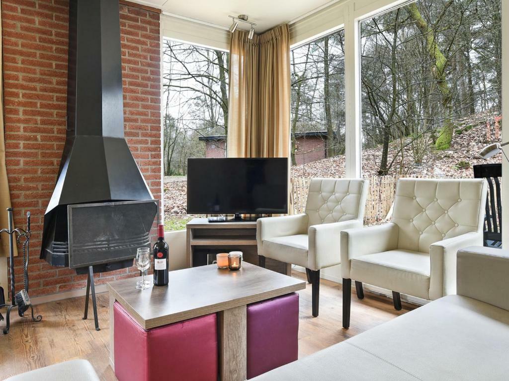 Landal Miggelenberg Hotel Hoenderloo Bagian luar foto