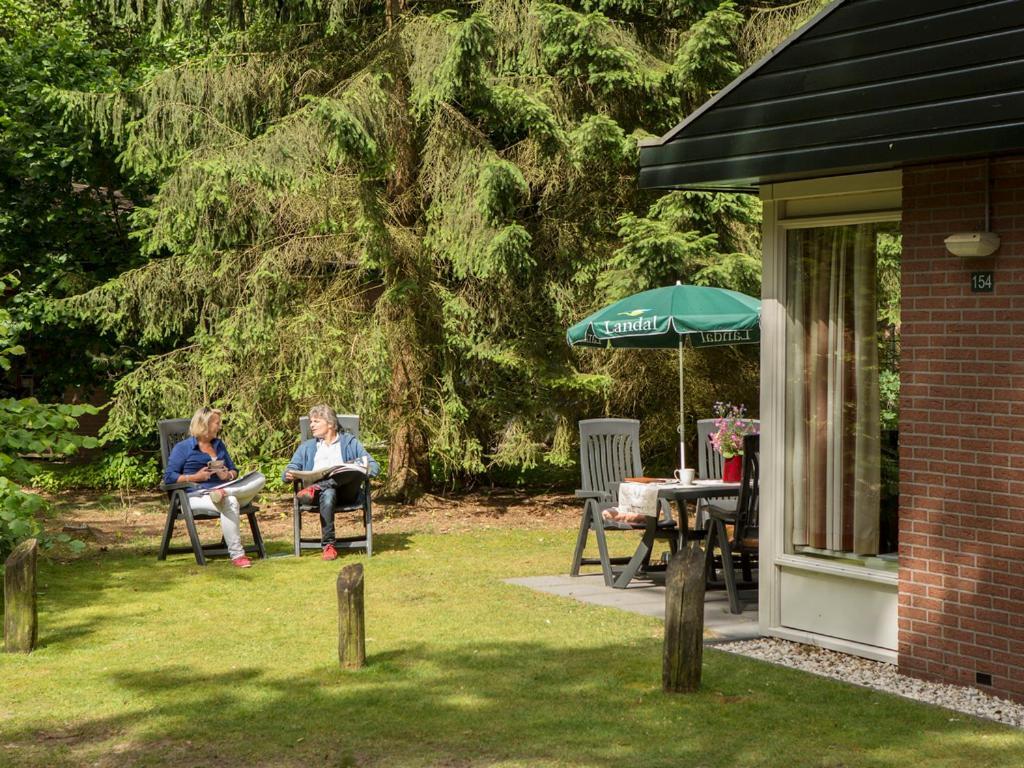 Landal Miggelenberg Hotel Hoenderloo Bagian luar foto